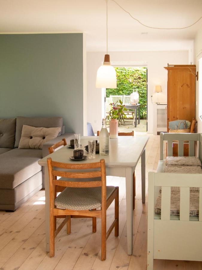 Kamilla'S Cottage, 1 Km. From The Beach 斯泰厄 外观 照片