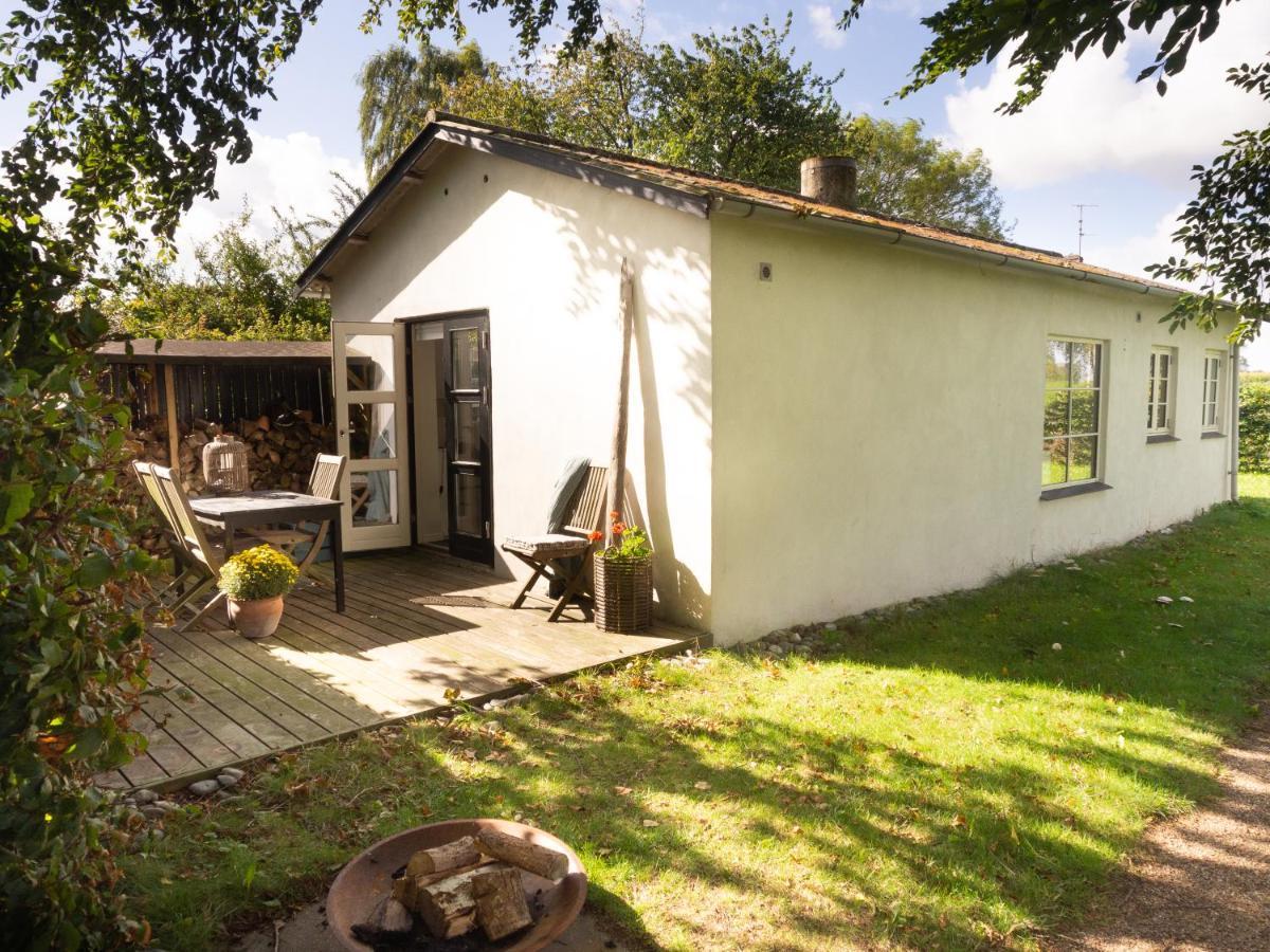 Kamilla'S Cottage, 1 Km. From The Beach 斯泰厄 外观 照片